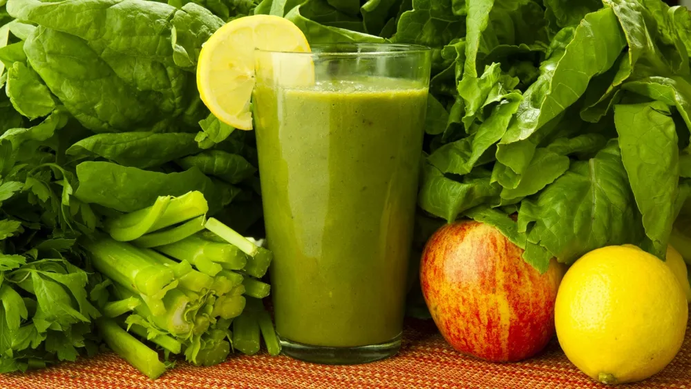 Cea mai bună băutură de consumat după cină dacă te confrunți cu constipația, potrivit dieteticienilor