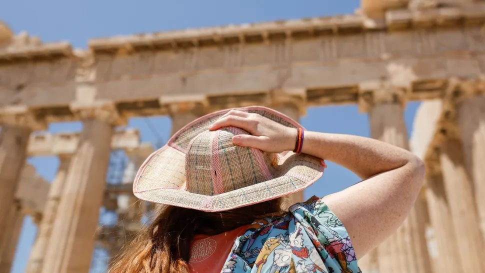 Grecia impune noi restricții femeilor din această vară