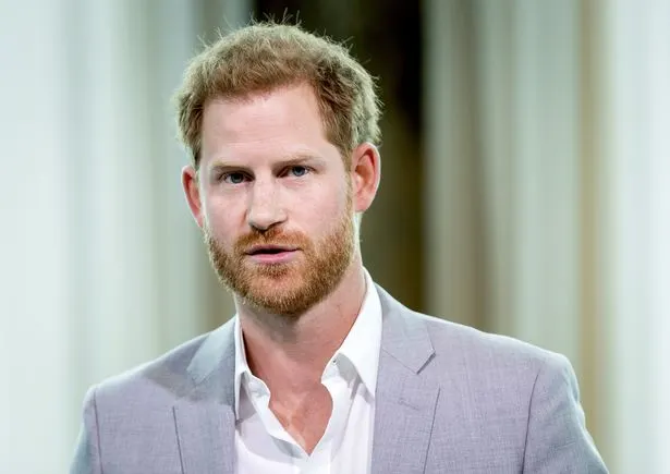 „Eu l-am făcut bărbat pe prințul Harry”. Femeia cu care ducele de Sussex și-a pierdut virginitatea face dezvăluiri picante