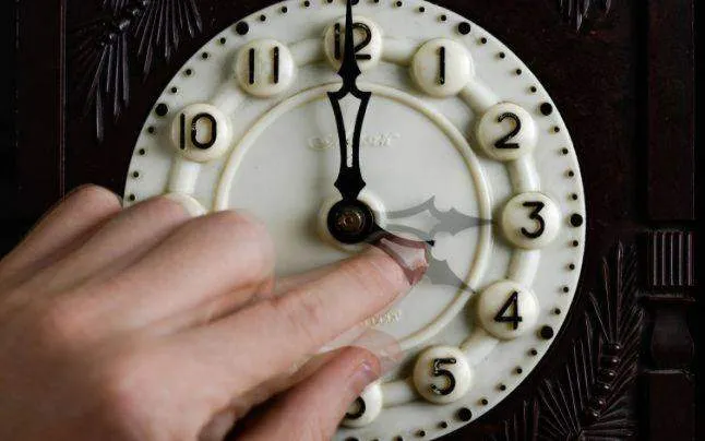 Ora de vară 2023. Când se dau ceasurile cu o oră înainte