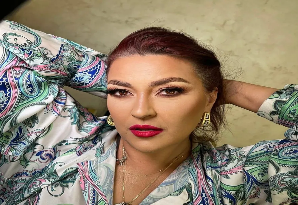 La un an de la moartea Ronei Hartner, sora ei, Rinda, îi îndeplinește ultima dorință