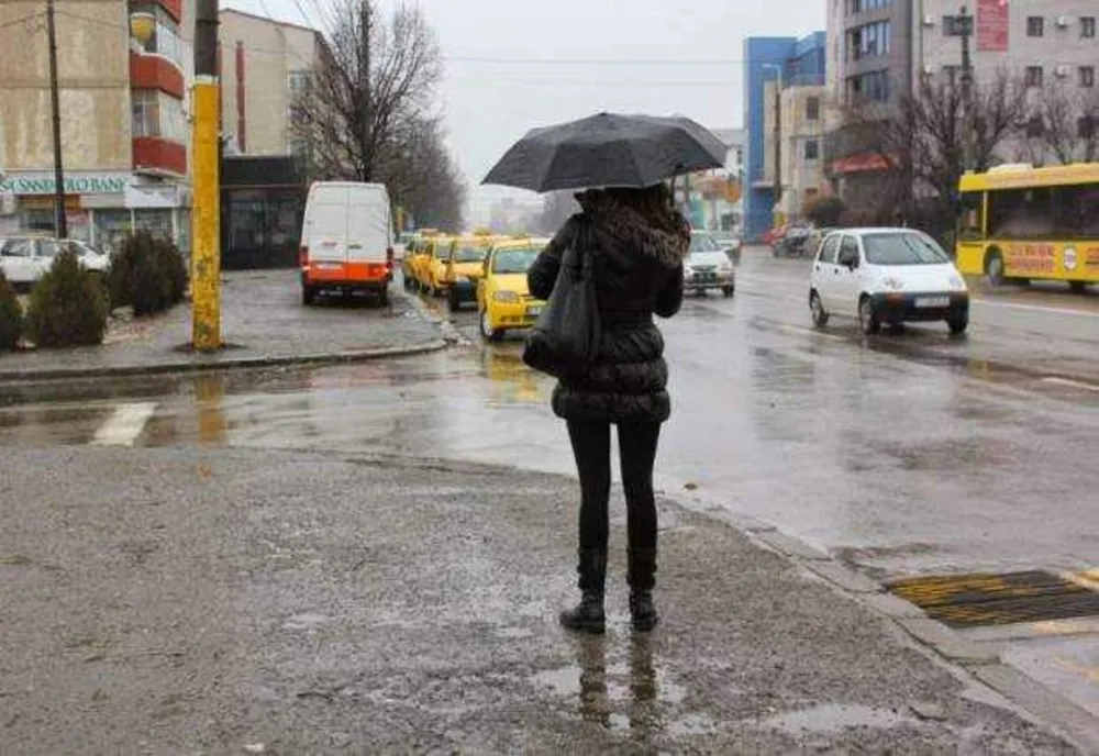 CÂND SCĂPĂM DE PLOI ȘI DE TEMPERATURILE ANORMAL DE SCĂZUTE