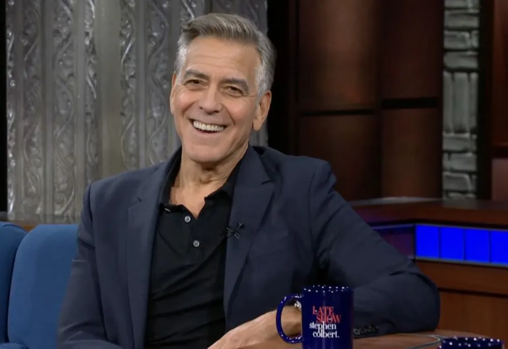George Clooney și-a vopsit părul cărunt, dar soția sa urăște noul lui look
