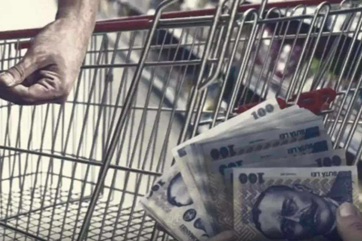 Românii au cumpărat produse de 68 de miliarde de lei, în primele șase luni, în creștere cu 3,2% (barometru)