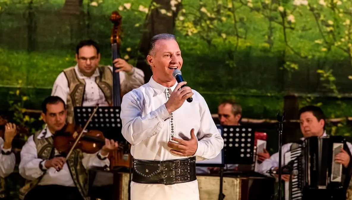 Interpretul de muzică populară Dinu Iancu Sălăjanu, plasat sub control judiciar