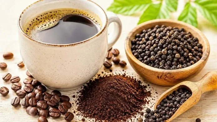 De ce este recomandat consumul cafelei cu piper negru