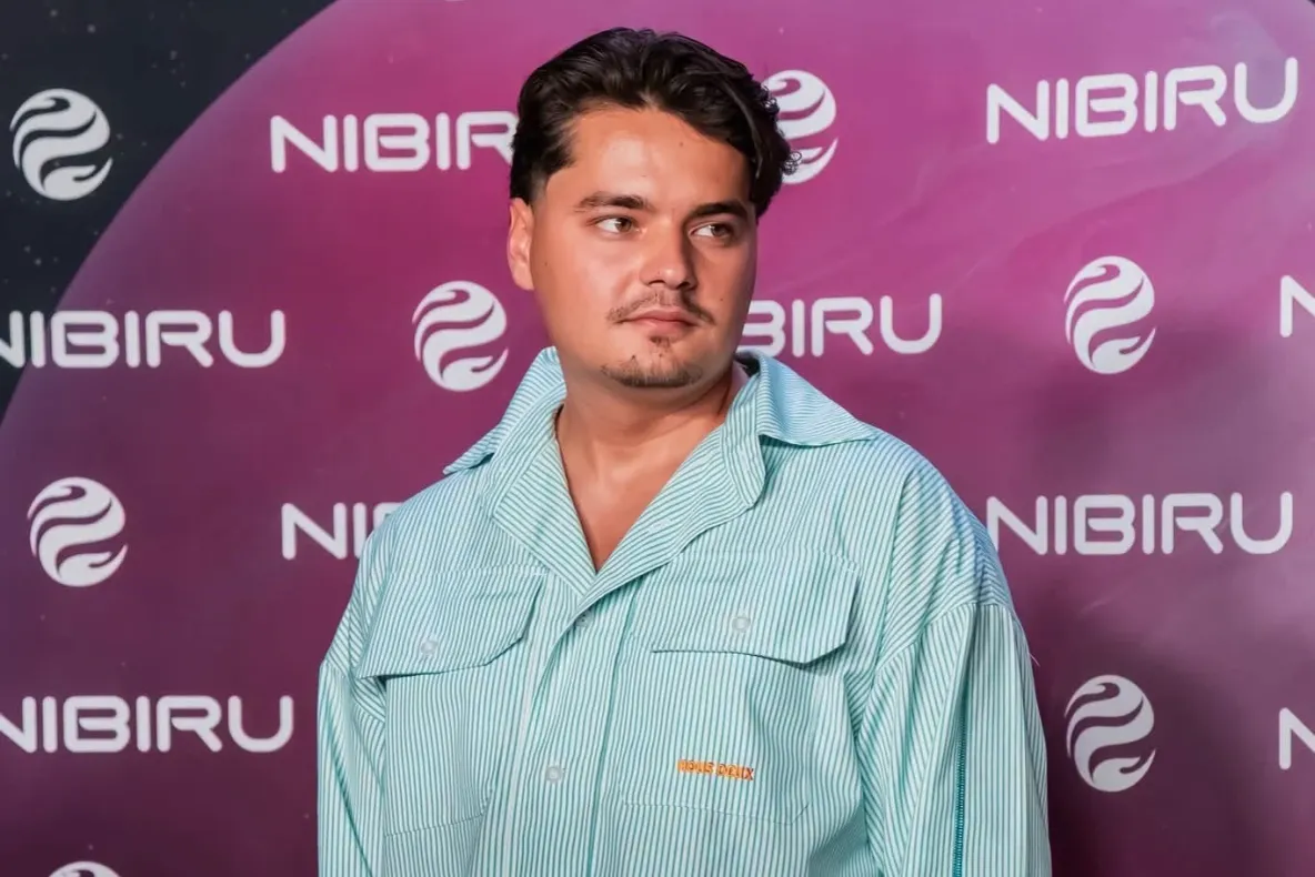 Selly a dat afară un agent de pază de la Nibiru. Tânărul a povestit motivul în mediul online