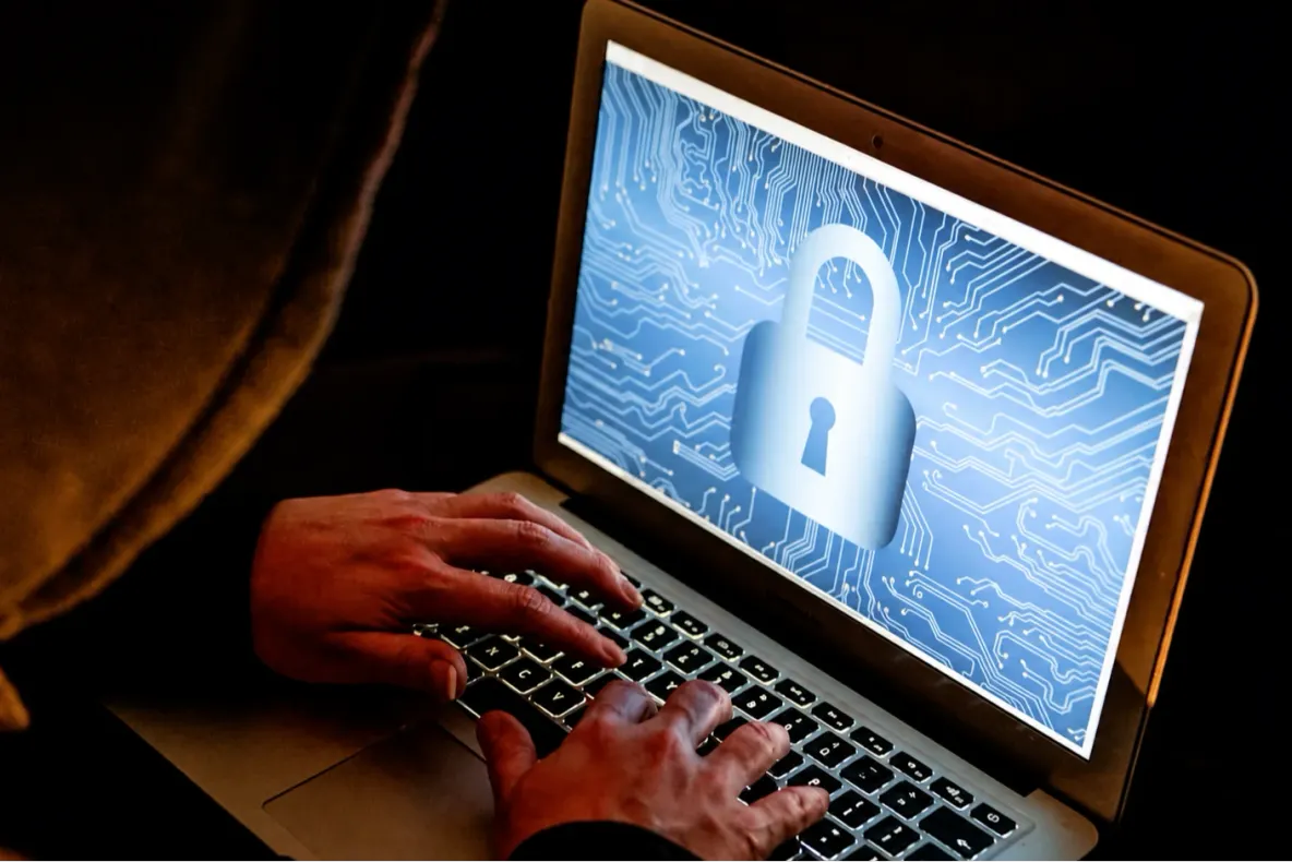 Alertă de securitate cibernetică: vulnerabilități PHP pot pune în pericol site-urile și serviciile online