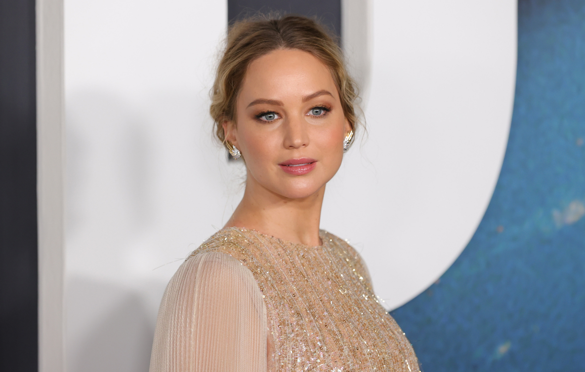 Jennifer Lawrence a născut primul ei copil