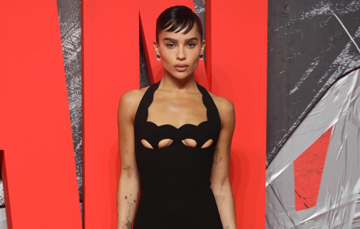 Decolteul inversat, noua tendință de primăvară