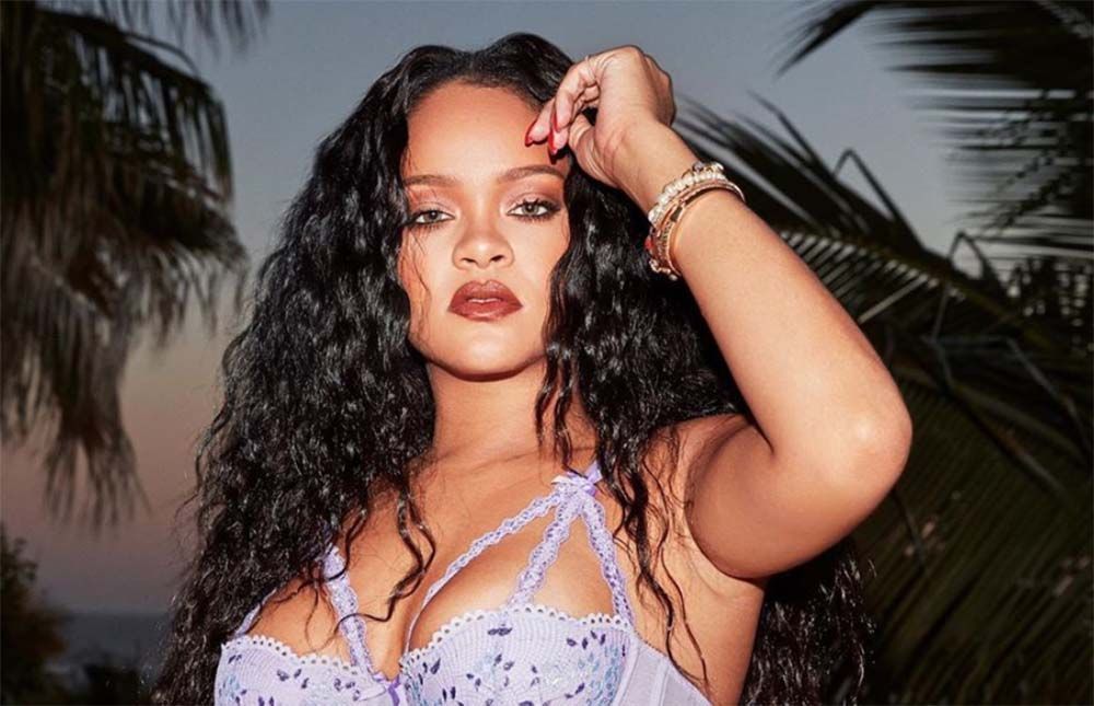 Rihanna este însărcinată cu primul ei copil