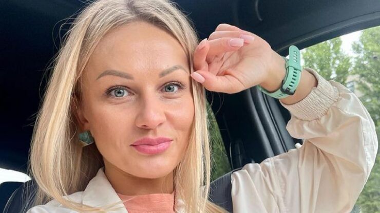 Ce job și-a găsit Yulia Chernitskaya, refugiata din Ucraina care a primit 200 de lei de la un bătrân. Acum vrea să-i returneze banii