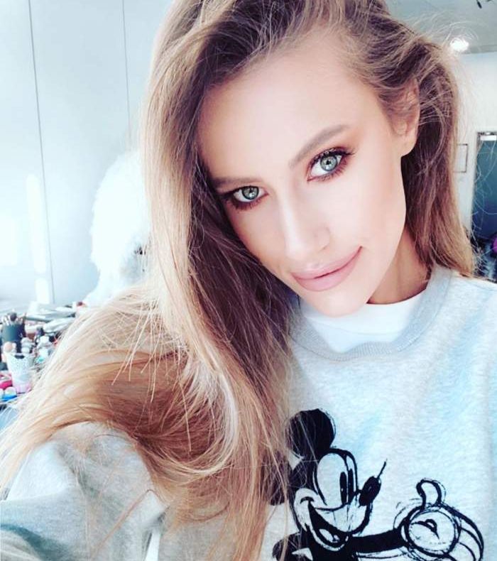 Gabriela Prisăcariu, pusă la zid de fani. Incredibil ce fotografie a postat pe Instagram