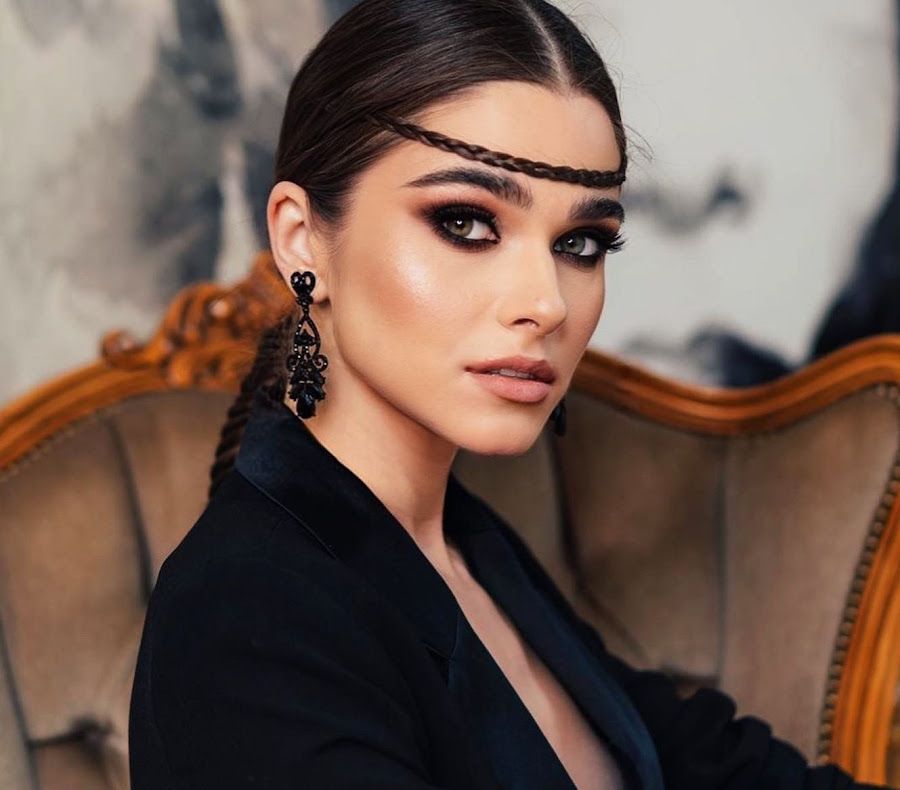 Theo Rose, însărcinată cu Anghel Damian. Primele imagini cu burtica de gravidă