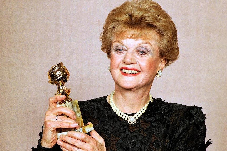A murit actrița Angela Lansbury, din serialul „Verdict: Crimă!”