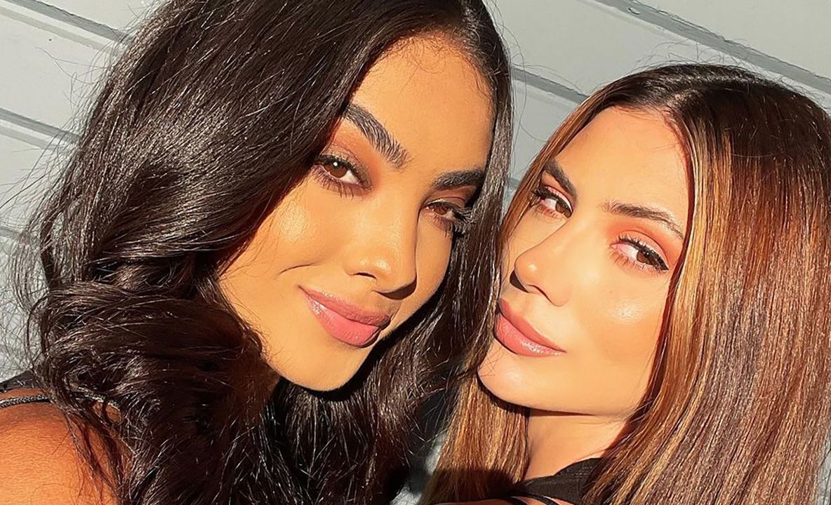 Cele mai frumoase femei din lume s-au căsătorit între ele