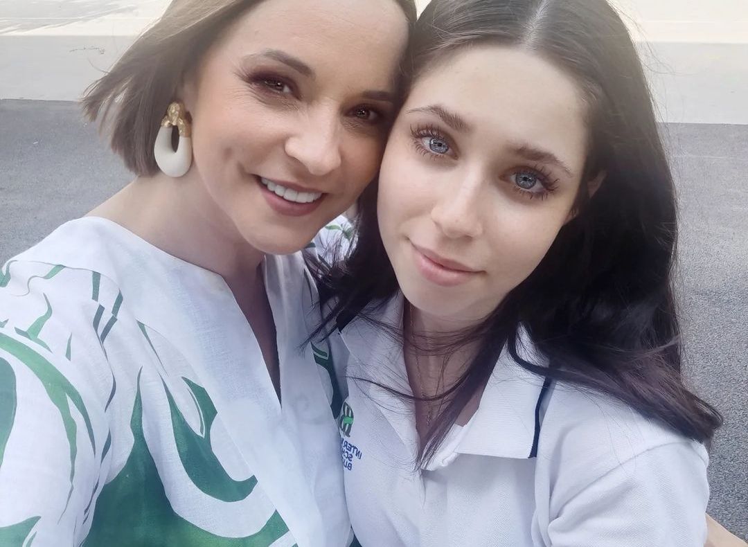 Fiica Andreei Marin a împlinit 15 ani. Violeta arată uimitor în cele mai recente fotografii