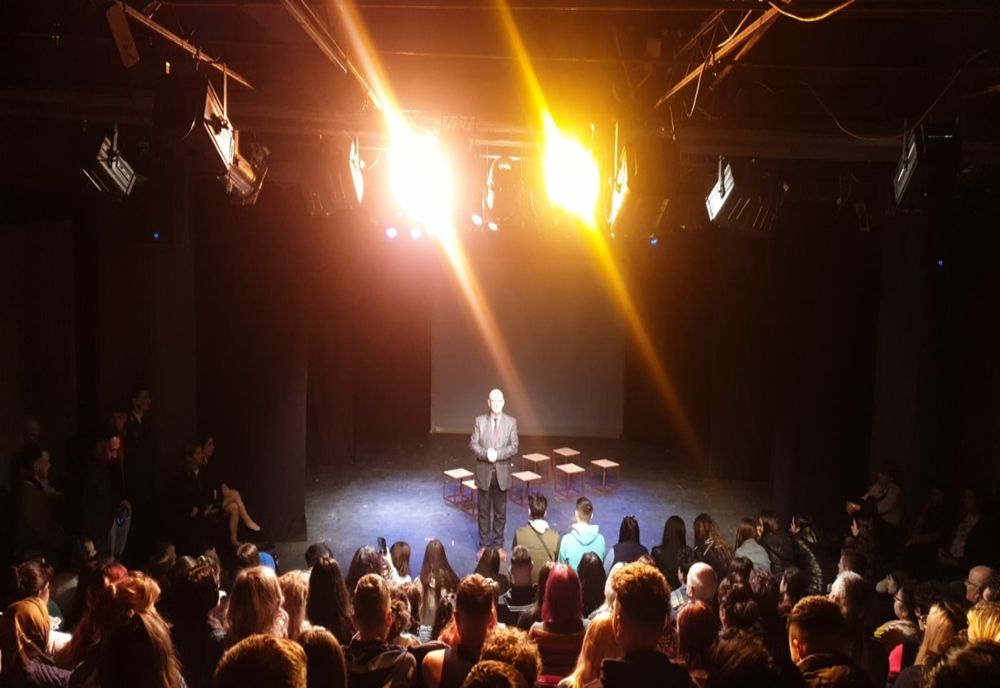 DOUĂ TEATRE DIN BUCUREȘTI VOR FI COMASATE. MAI URMEAZĂ MĂSURI SIMILARE