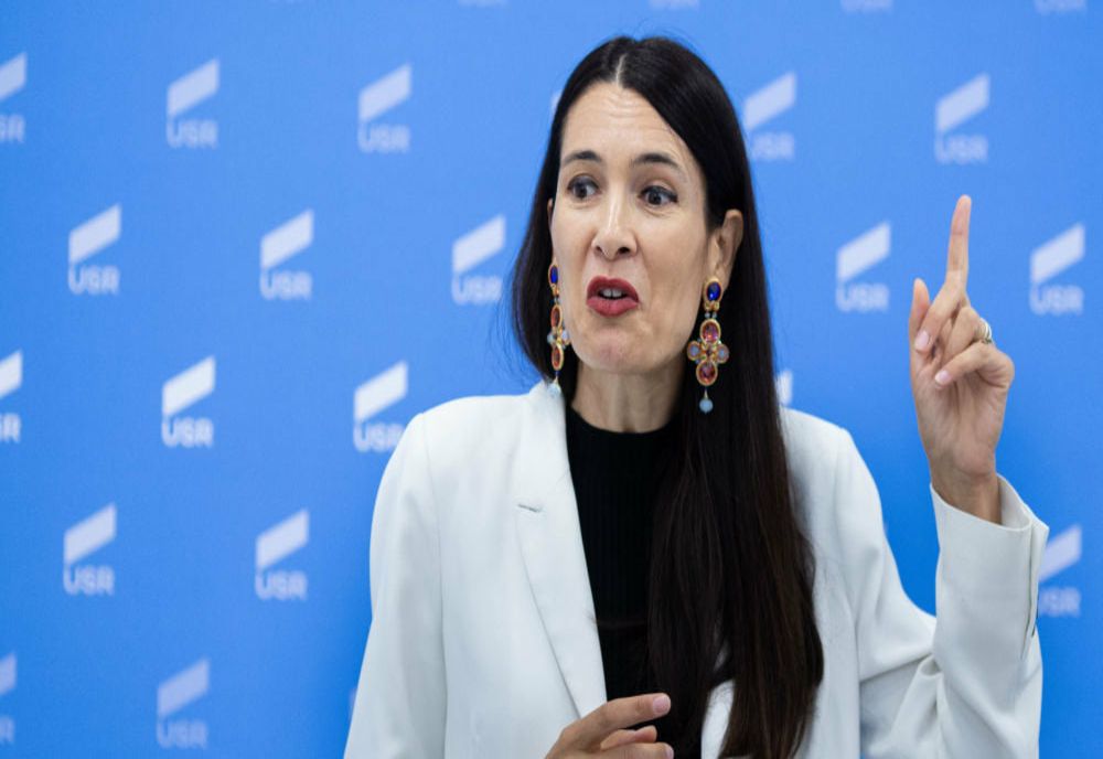 Clotilde Armand vrea să dea mai mulți bani mafiei gunoaielor - SCANDAL uriaș în cel mai bogat și murdar sector