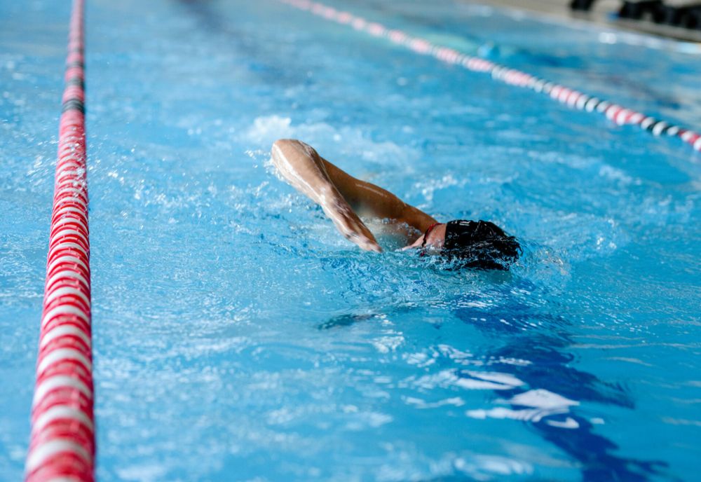 Lucrurile bune care ți se pot întâmpla dacă înoți câteva luni