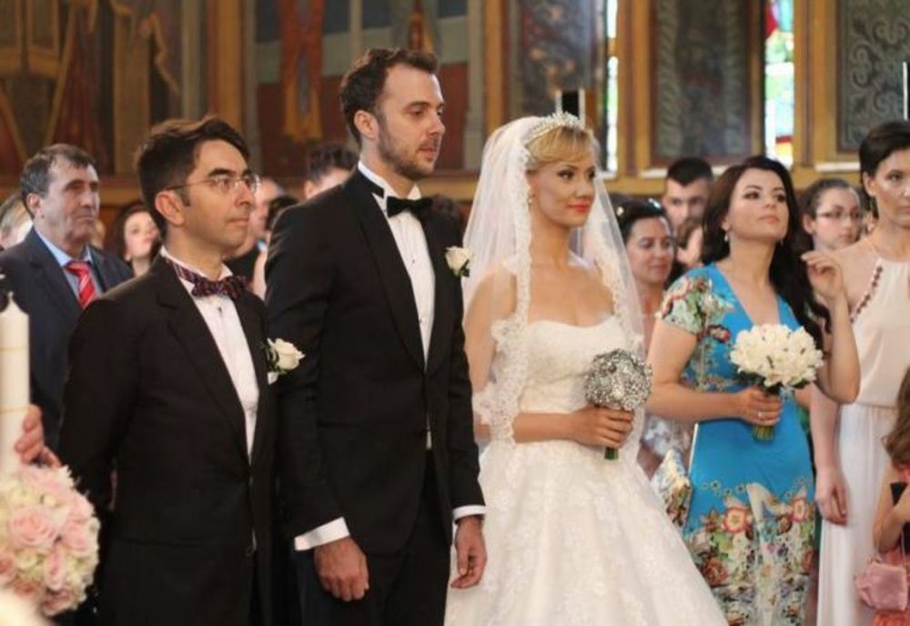 O nouă separare în showbiz! Dansatoarea Oana Ioniță divorțează de actorul Florin Budnaru