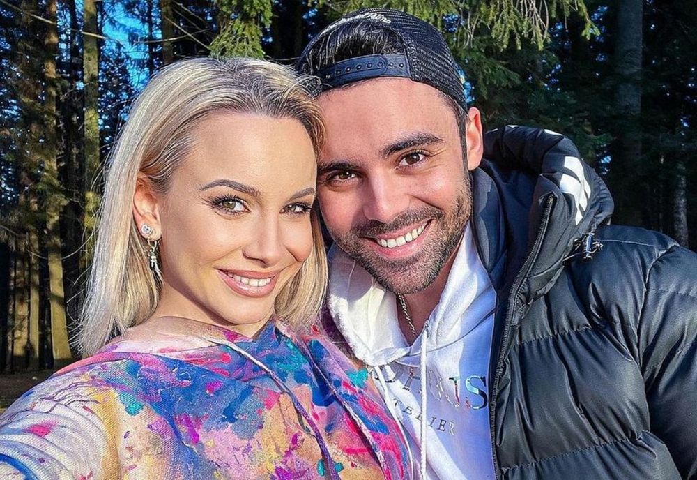 Sandra Izbaşa face nuntă. Când va îmbrăca rochia de mireasă