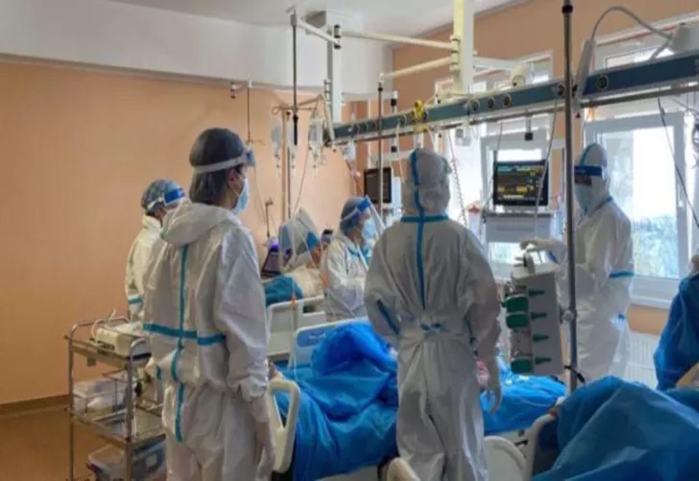 Ce măsuri se iau în spitale din cauza creșterii numărului de cazuri COVID