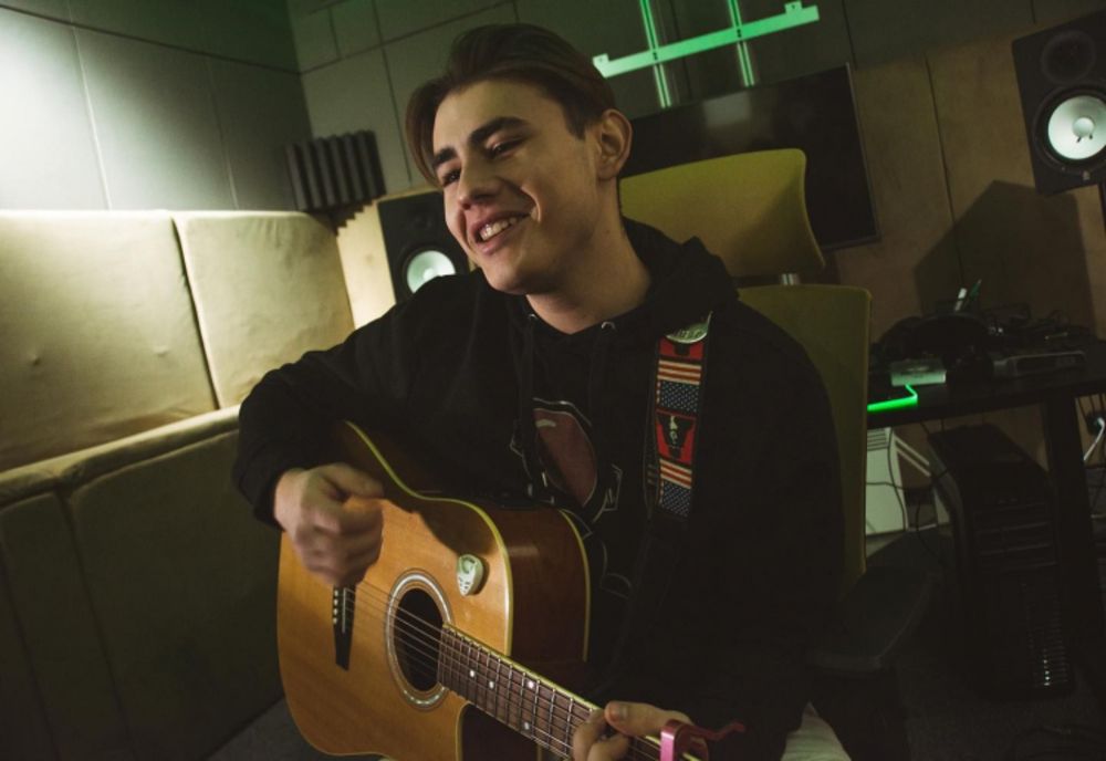 Cine este Marej, supranumit „noul Carla's Dreams”. A făcut parte din orchestra prezidențială