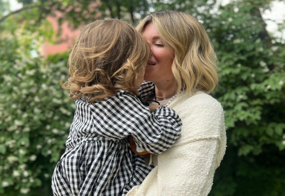 Cum a scăpat Gina Pistol de cicatricea rămasă după naștere. Vedeta a ajuns la bisturiu