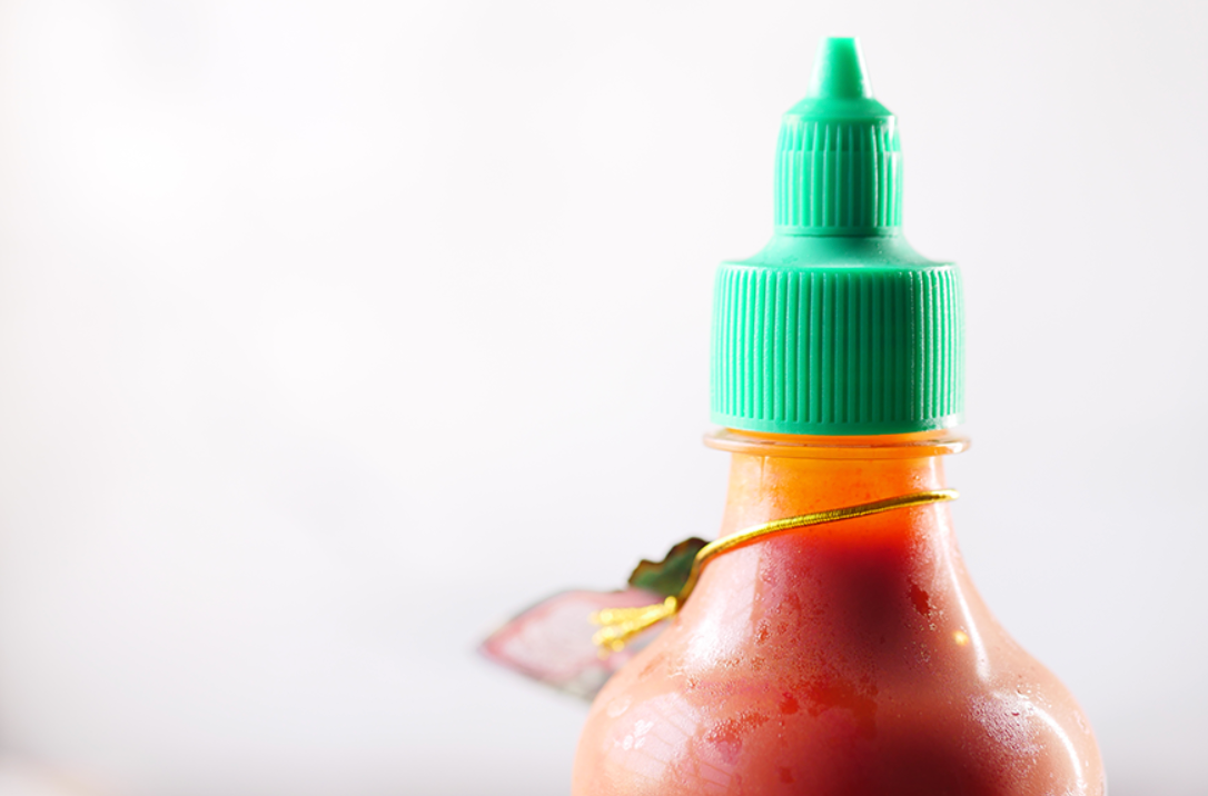 Află adevărul despre Sosul Sriracha! Este cu adevărat benefic pentru sănătatea ta?