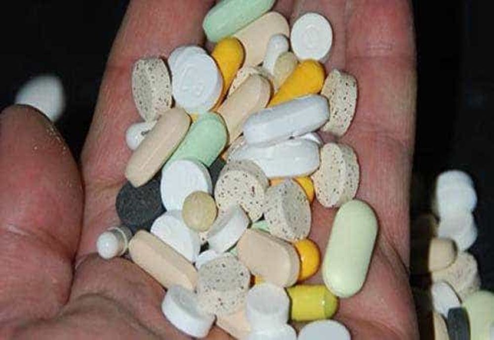 Cinci noi substanţe interzise, introduse de Guvern pe lista drogurilor