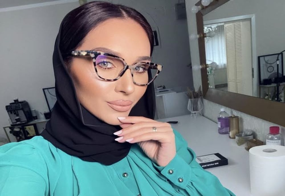 Suma exorbitantă pe care o cere Dana Roba pentru un curs de machiaj