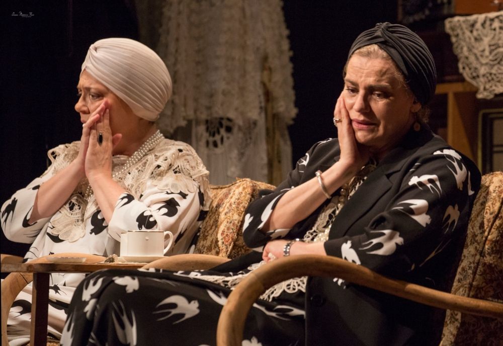 La Teatrul Evreiesc de Stat actorii joacă păziți de jandarmi. Cum s-a ajuns la această situație