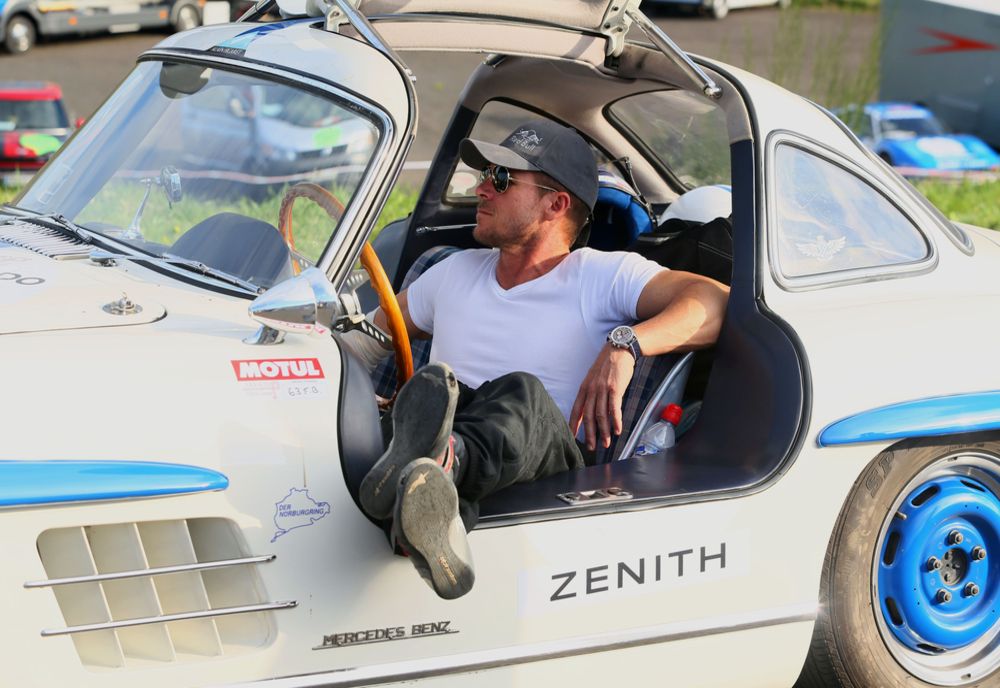 Mașinile lui Felix Baumgartner, scoase la vânzare pentru o sumă uriașă!