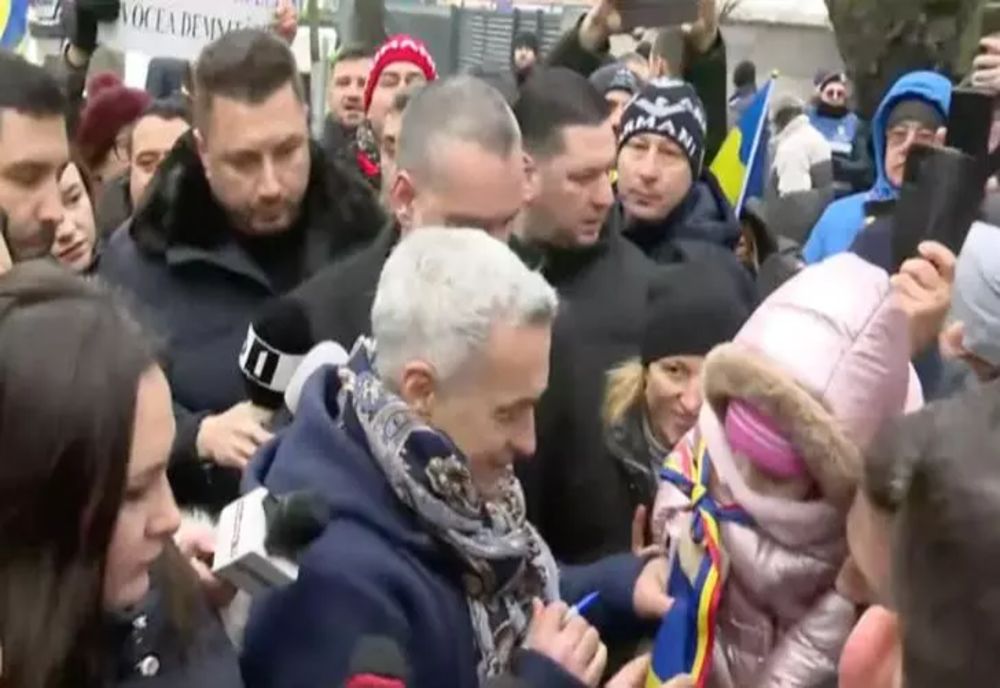 Călin Georgescu, mesajul care le dă fiori guvernanților: „Azi în Venezuela, mâine în Europa de Vest, poate în Europa de Est, înainte ca soarele să răsară” – VIDEO / LIVE TEXT