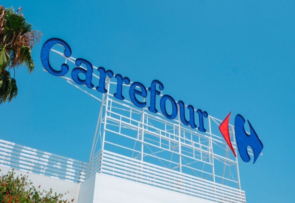 E oficial! Proprietarii Dedeman cumpără lanțul de supermarketuri Carrefour