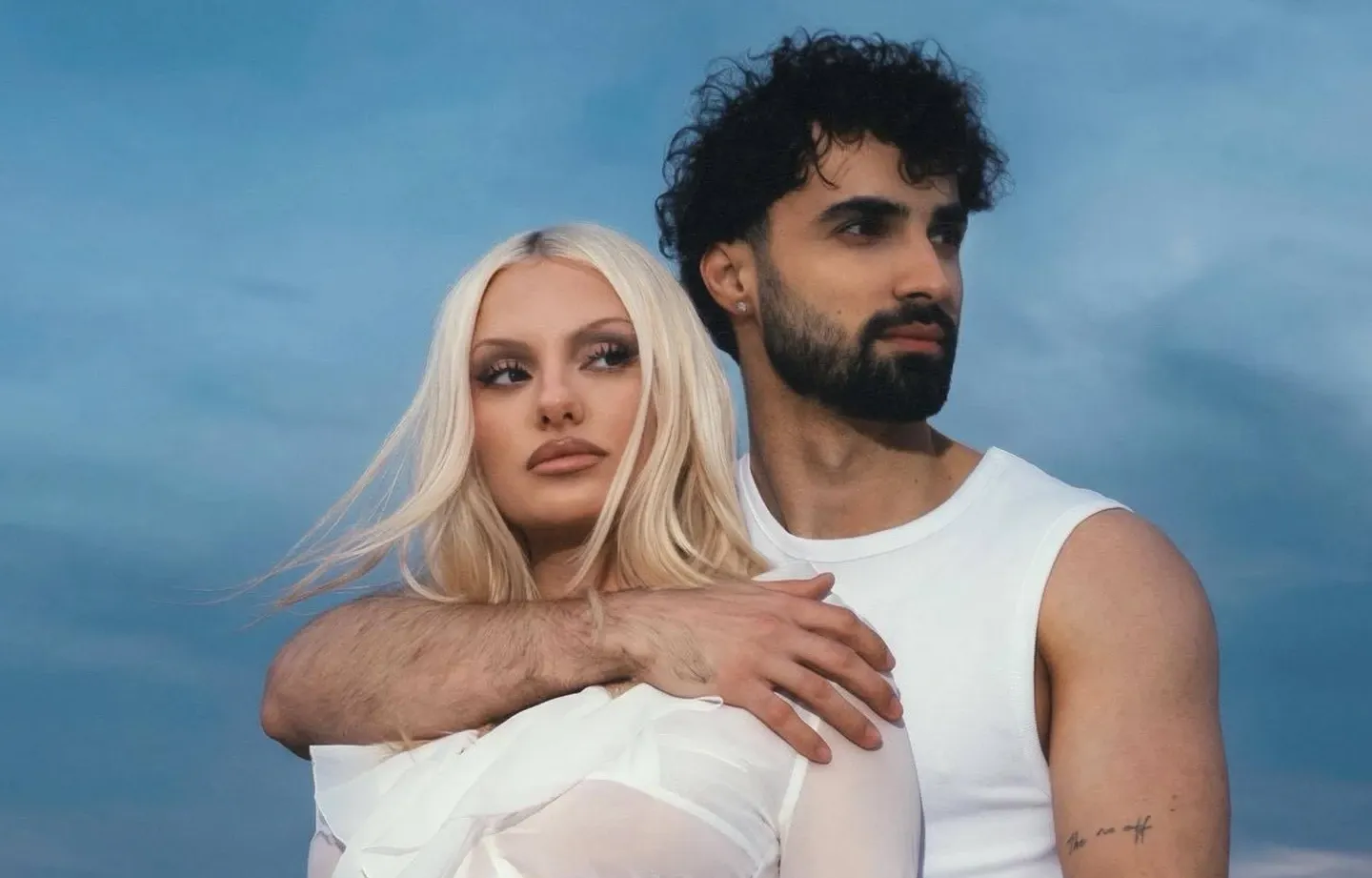 Imagini de la baby shower-ul pregătit în secret pentru Alexandra Stan