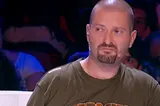 Cheloo a ajuns la Psihiatrie. A făcut scandal la spital și s-a bătut cu polițiștii