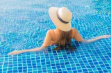Ce boli poți dezvolta după o zi la piscină