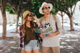 Amenzi de 200 de euro într-o destinație de vacanță din Italia pentru turiștii care se plimbă în costum de baie sau la bustul gol