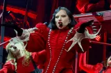 De la circ la podium: cum a cucerit „clovnul glam” spiritul modei