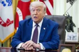 Trump spune că nu vrea continuarea loviturilor împotriva Iranului și cere populației să se ridice