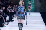 Moda de lux este sub presiune, deoarece UE interzice distrugerea hainelor nevândute