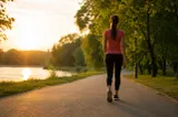 Mersul limfatic, noul trend de wellness. Cât de eficient este, de fapt