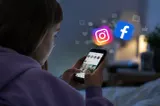 Schimbări radicale pentru minorii de pe Instagram și Facebook. Ce măsuri sunt cerute