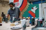 O fabrică din Ploiești devine muzeu temporar: peste 100 de artiști o transformă prin artă