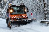 Ninge în România la final de aprilie. Utilajele de deszăpezire, scoase de urgență pe drumuri