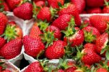 Aceste trei fructe au cele mai multe reziduuri de pesticide