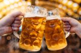 Studiu: 8 din 10 români nu concep ziua de 1 Mai fără bere