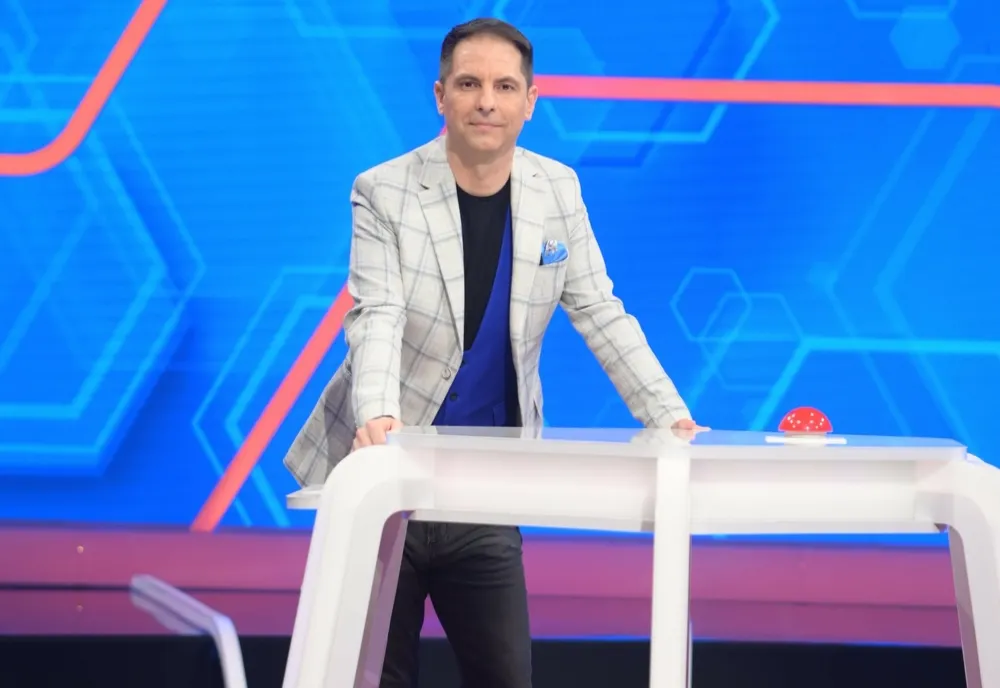 Dan Negru, șocat de prețurile uriașe din piețe: „Ai noștri lucrează la cules de căpșuni în Spania ca să aibă bani de cireșe în România”
